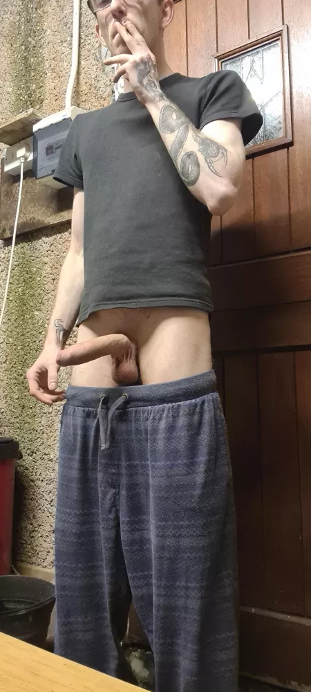 Oh hey I'm just chillin', wbu? by ChronycOnix