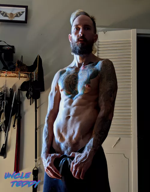 Oh hey... just stretchin' by _uncleteddy