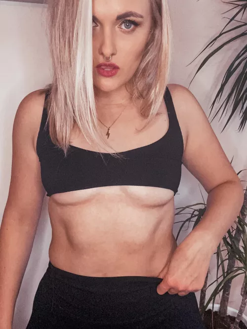 Oh hey there, how you doing? by N_joyx