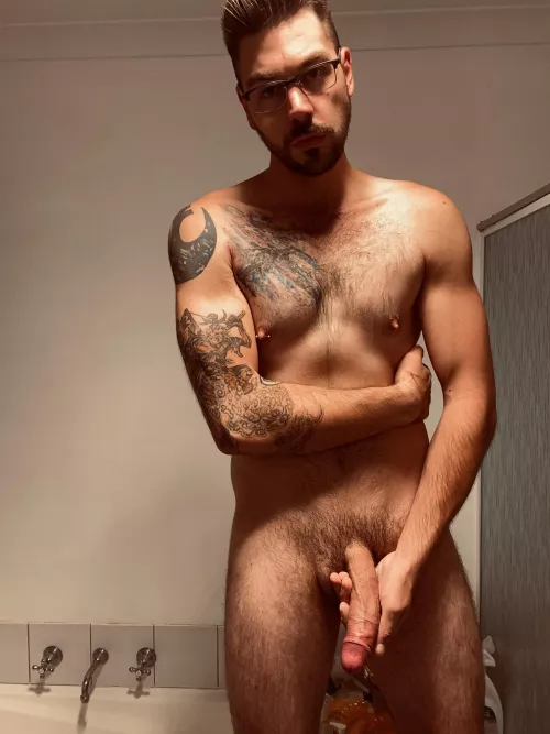 Oh hey there. by LonesomeWerewolf