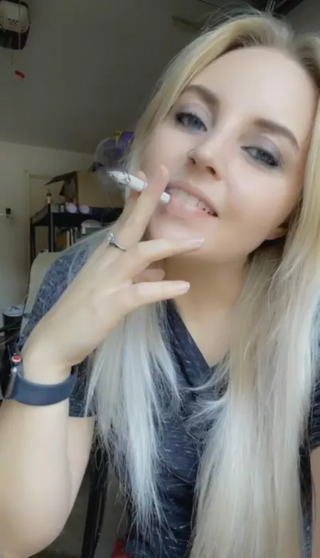 Oh hi there 😘 by dee_after_dark