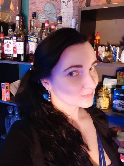 oh, mom's ass is so big that it doesn't fit in bed by Sofia_devil