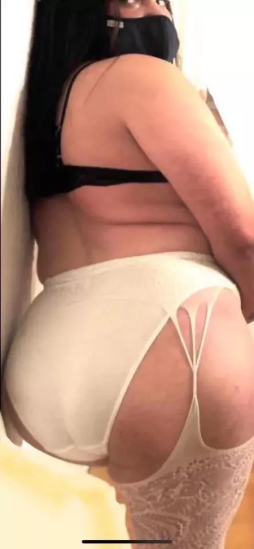 oh my god, what did all these Hypnosis and BBC videos do to me??😳I was so sure it would never work for me..🥺 by LeaMango2_0