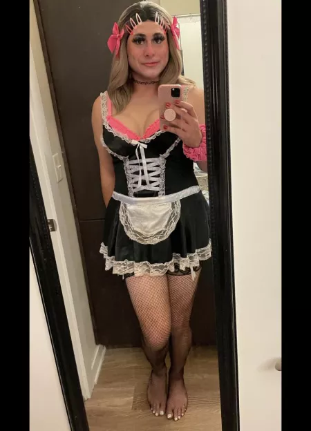 Oh no did I just spill something on purpose to bend over for daddy?! 💁🏼‍♀️ by sometimes_michelle