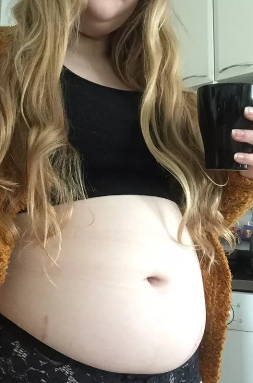 Oh please, I'm not THAT fat right? by Expanday