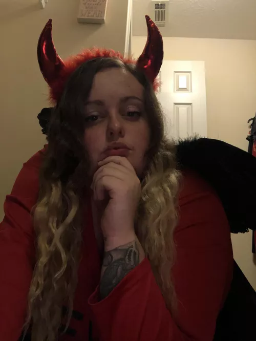 oh the things I wanna do to you in my costume 😏 by bbwcherrybomb