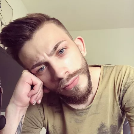 Oh well, decided to take a full on selfie, not only half face lol by Wolverine4409