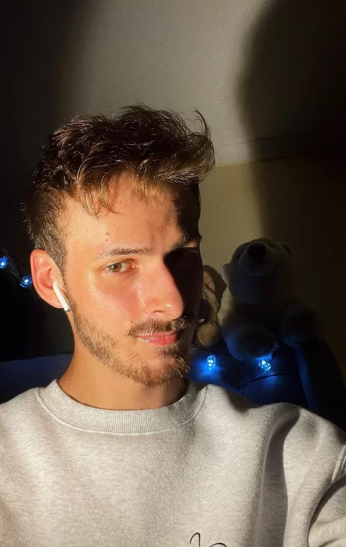 ok ok so i think i’ve decided to do weekly uploads to this subreddit by mattyzeb