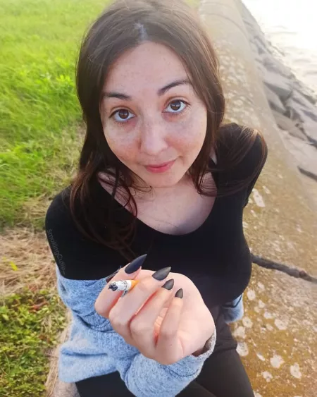 Okay.. you caught me! by SmokingCutie_