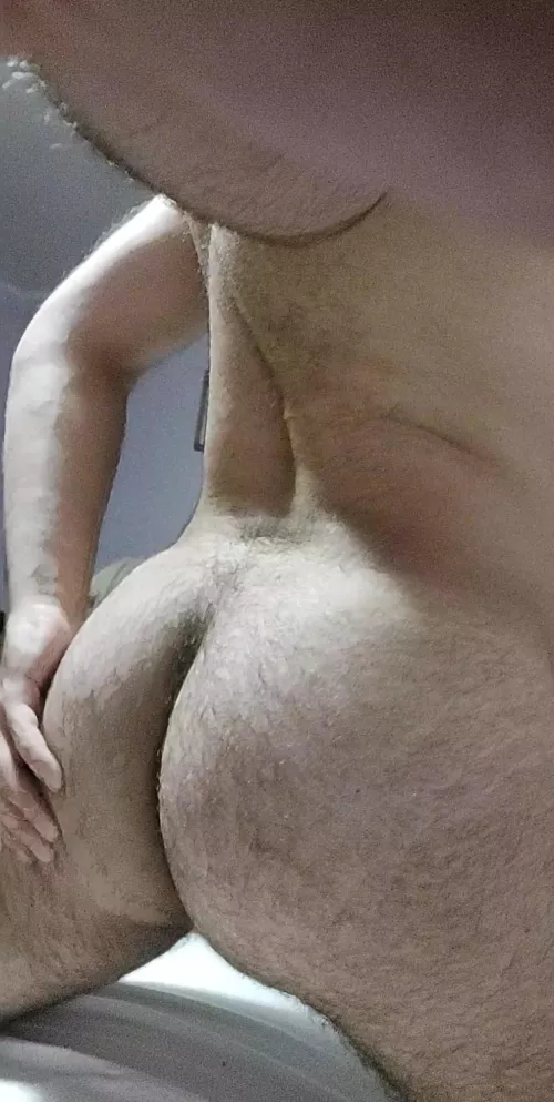 Old pic of my bubble butt. by MercurrSRB