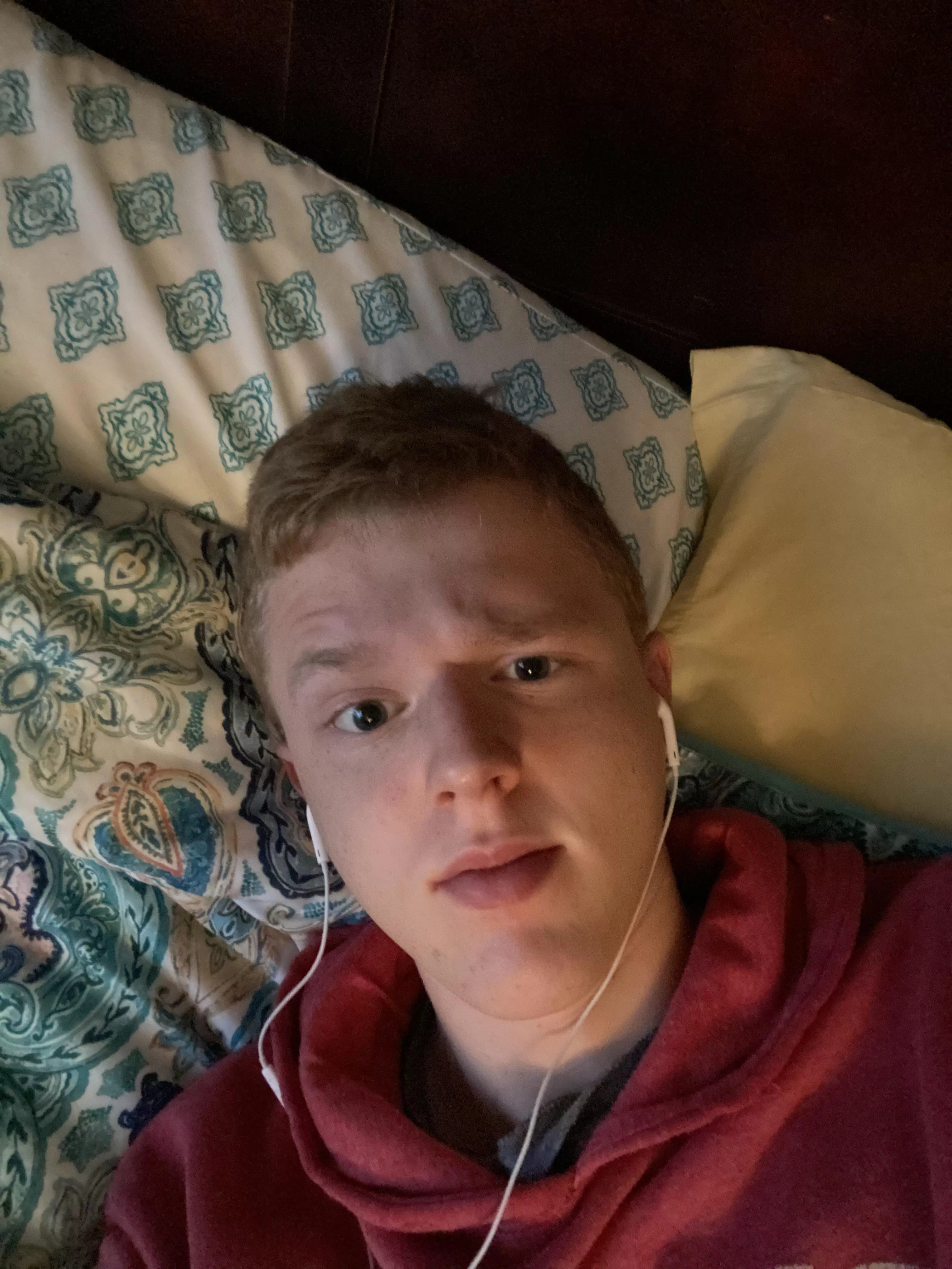 Old picture I thought that I looked okay in posted by ProfessionallyBored