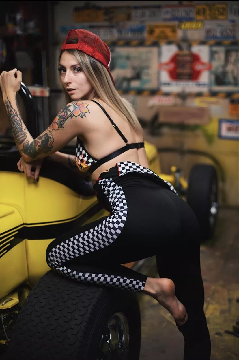 Old school posted by angdollarsign