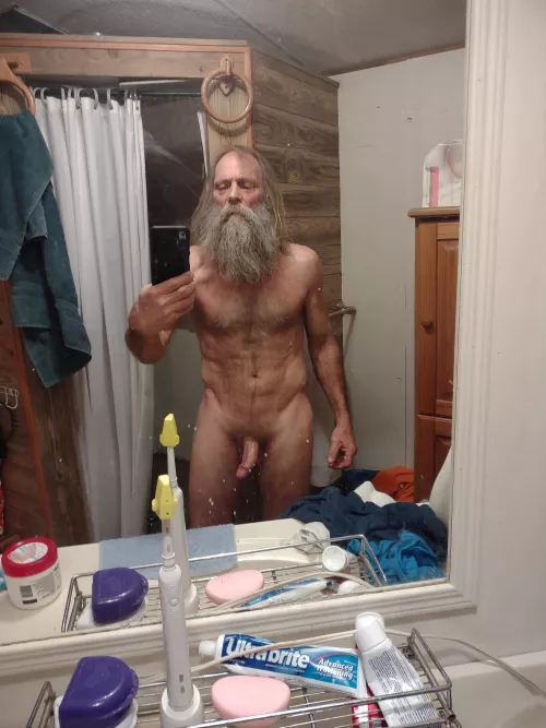 Old timers welcome here? by Drgreengeans420