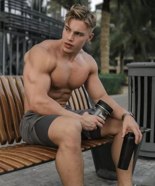 “Oliver Forslin” … by neilfromsydney2003