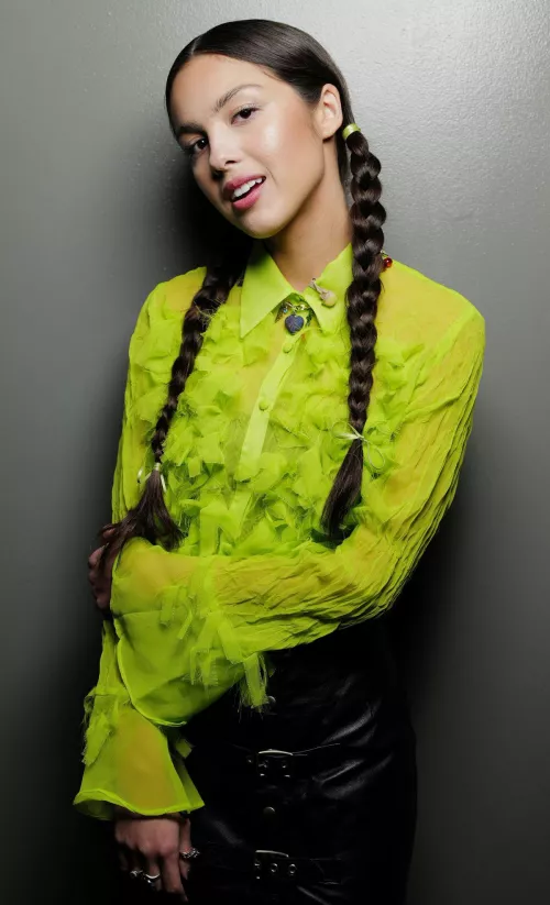 Olivia Rodrigo by yunaX2