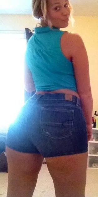 Olivia short shorts posted by LasherDeviance