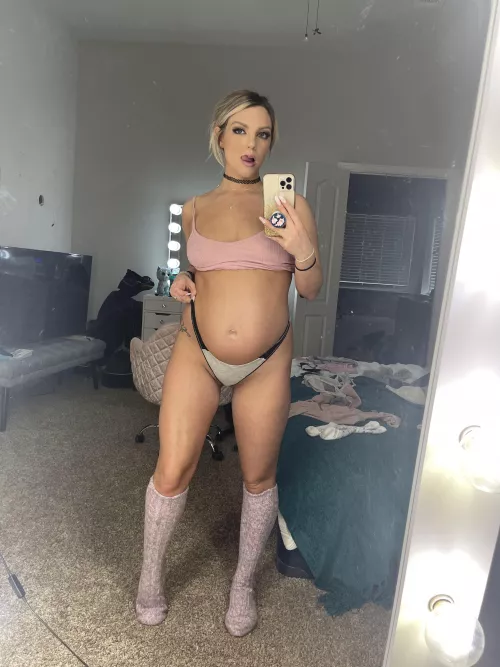 OMG I’m obsessed with these socks! How sexy are they! They are about to get wild in the bedroom with ALL my toys 😈 [f]