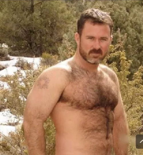 Omg, who is this guy! I can’t find his name y-y help! by Adeliean