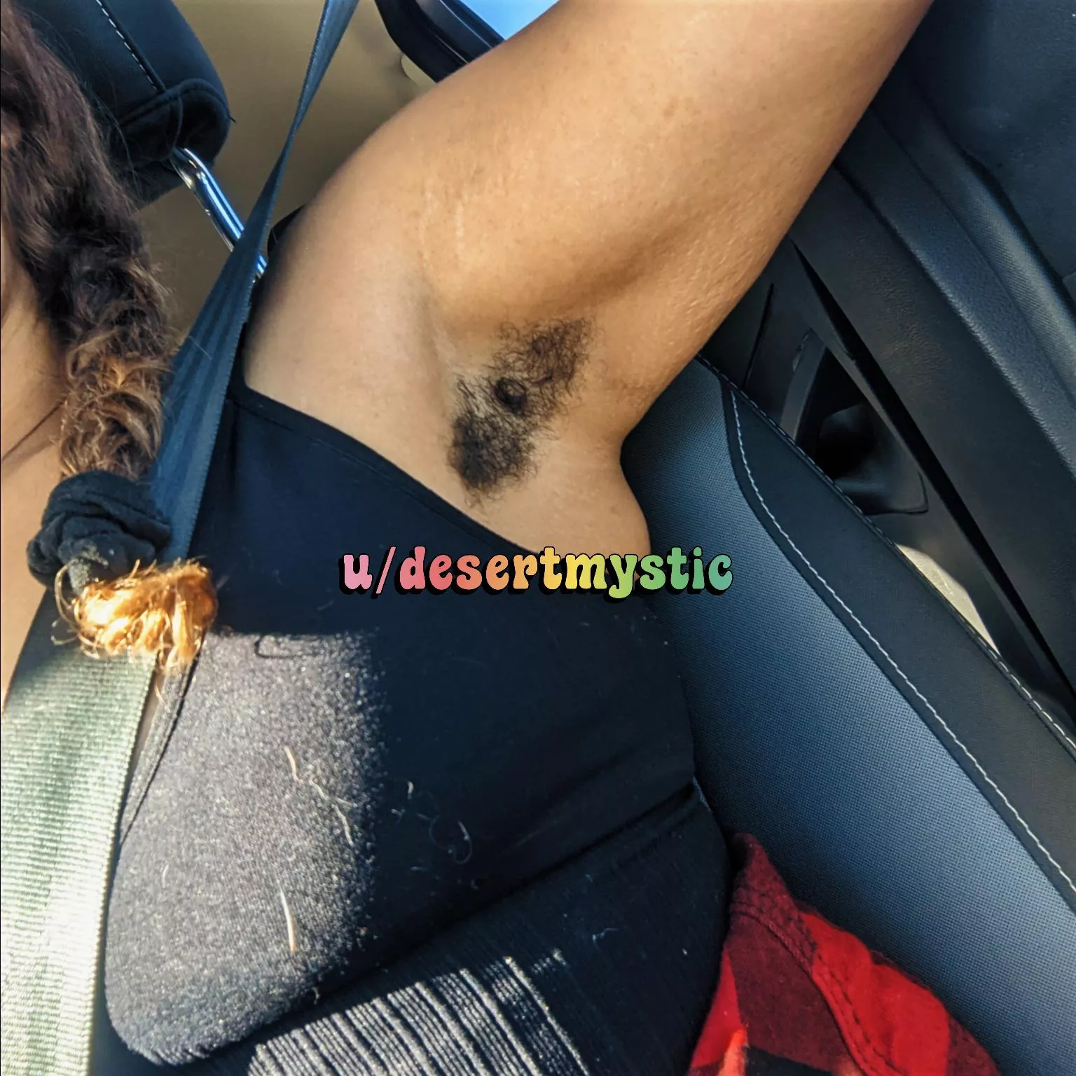 Omw to work 💋🖤 posted by desertmystic1