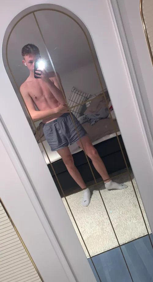 On a scale from 1 to 10 how cute do I look? by H1mawaray