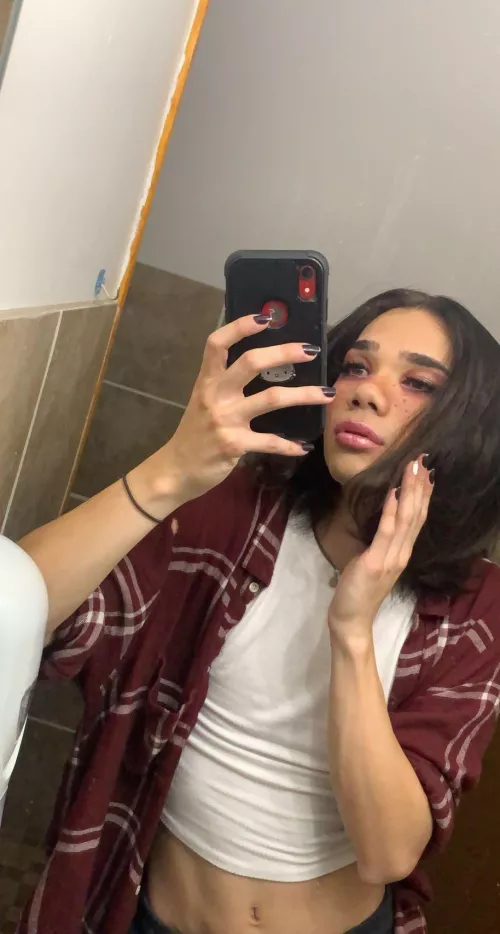 On a scale from 1-10 how kissable do I look ? by sadpluscringe