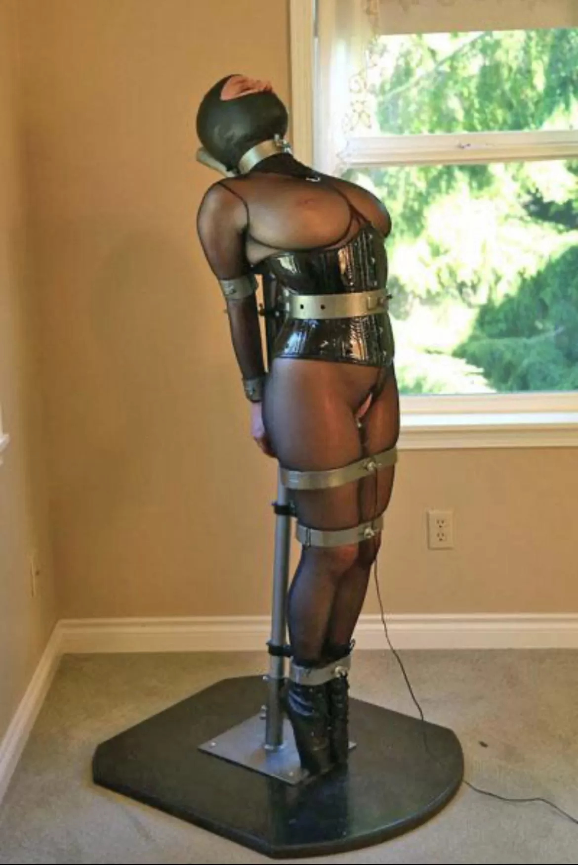 On display posted by double_clone