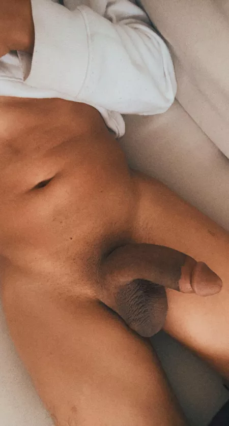 On its way to getting hard by frank2woos