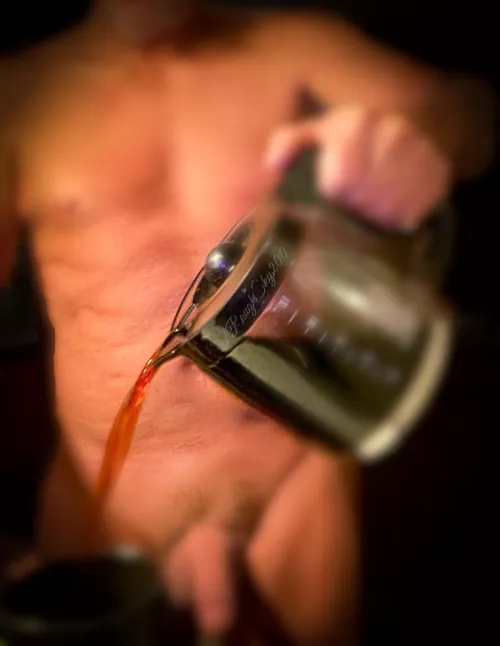 On (M)ondays it seems to never pour fast enough… by RoughSky200