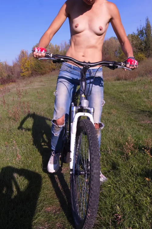 On my bike by hothandyman84