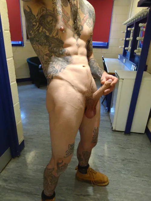 On my lunch break and very turned on. by J-Cea