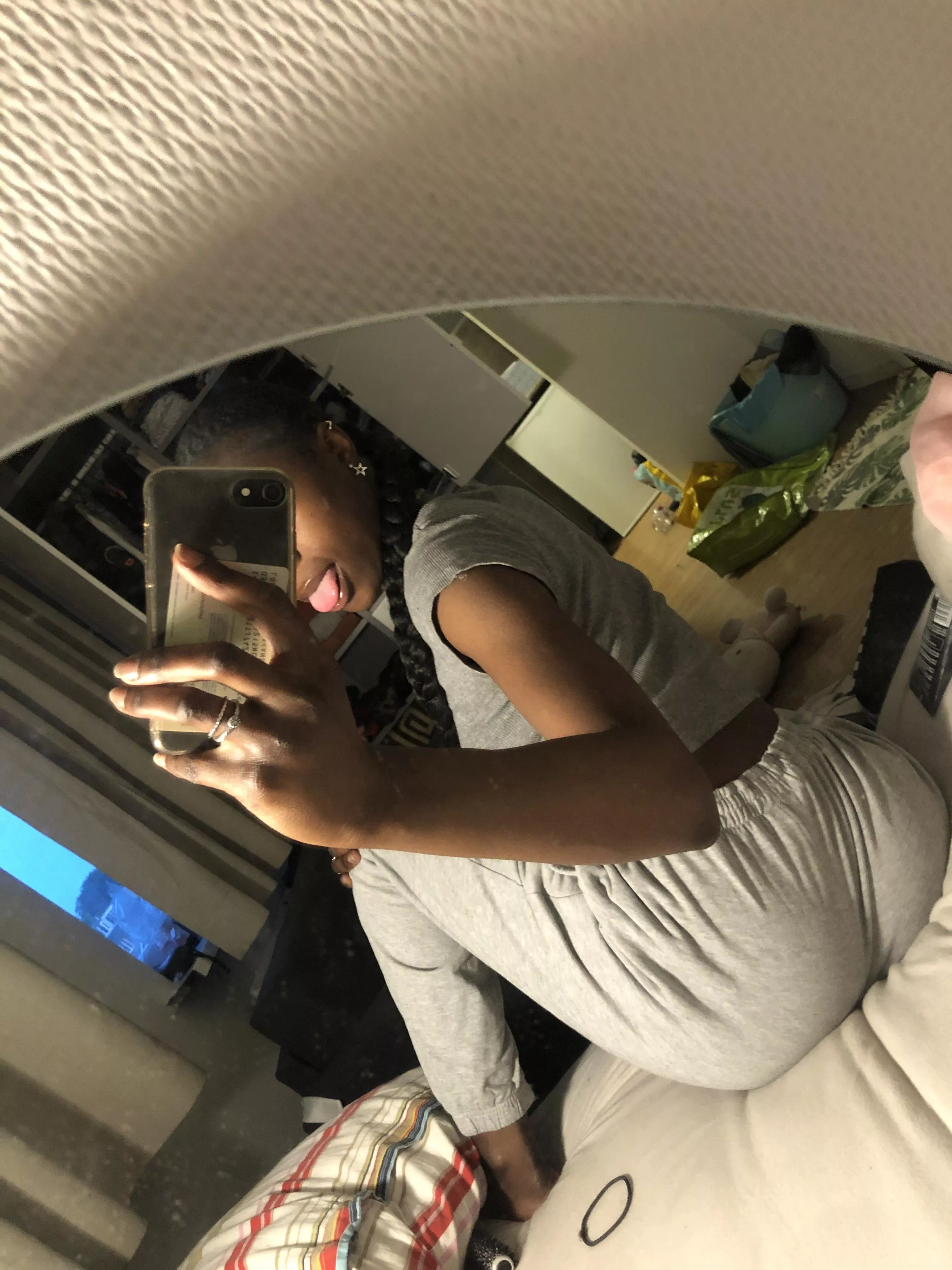 On my way to buy some gass posted by Sweet_Acidd