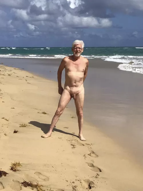 On the beach in the D.R. by Glittering-Gear-1503