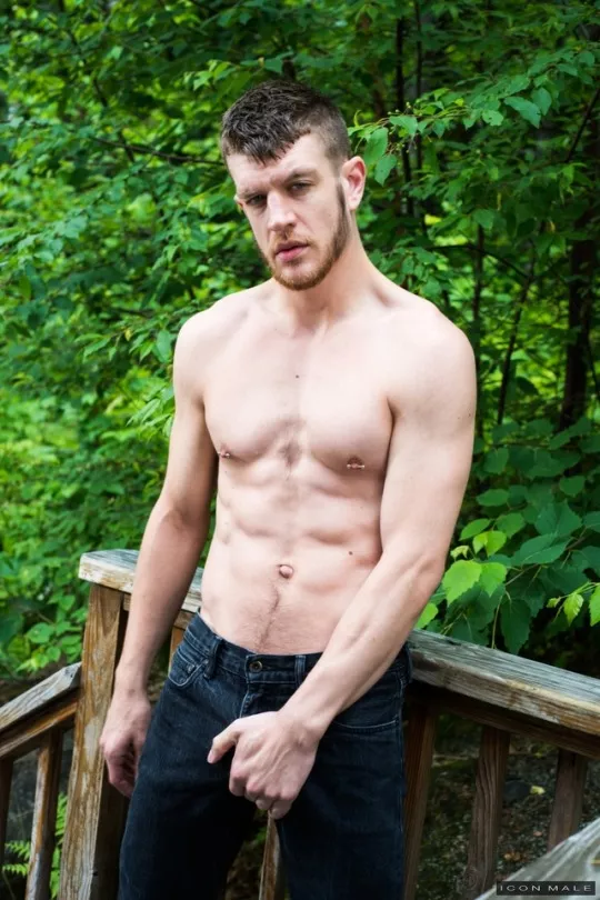 On the deck posted by menareamazing