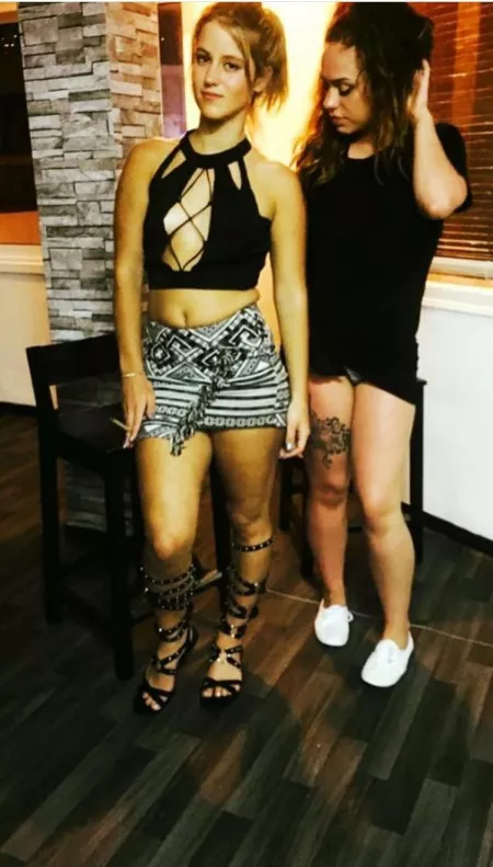 On the left 😊 xx by kittyldn