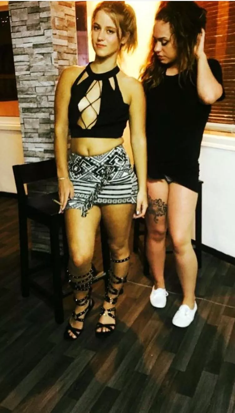 On the left 😊 xx posted by kittyldn