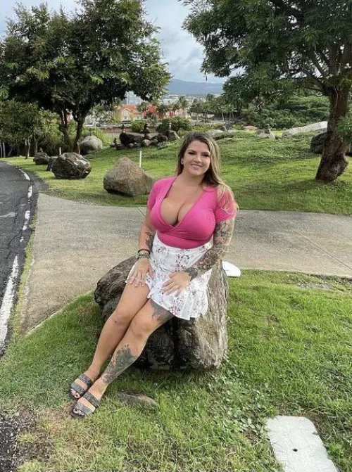 On the rocks by ItsHarryTheBunny