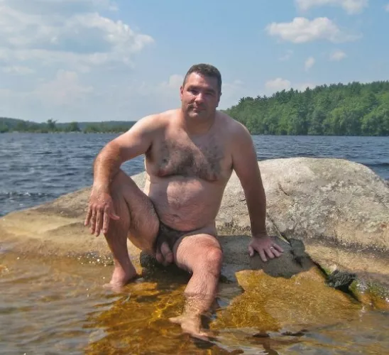 on the rocks by peludoporfavor