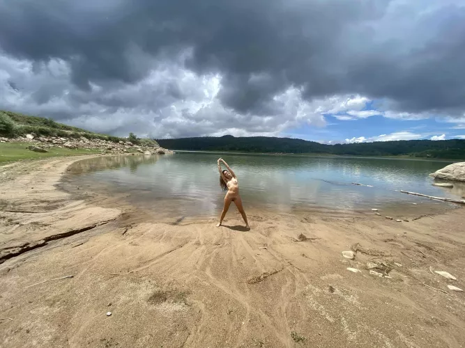On the side of the road somewhere in Utah 🧡 by lolasrosebud
