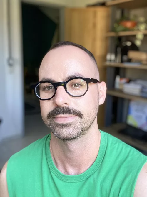 On vacation and bored. PM me so we can chat by adrianocelanti