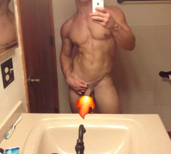 on your knees. (22 italy underwear model.) hmu @natecuriousjock by natecuriousmodel