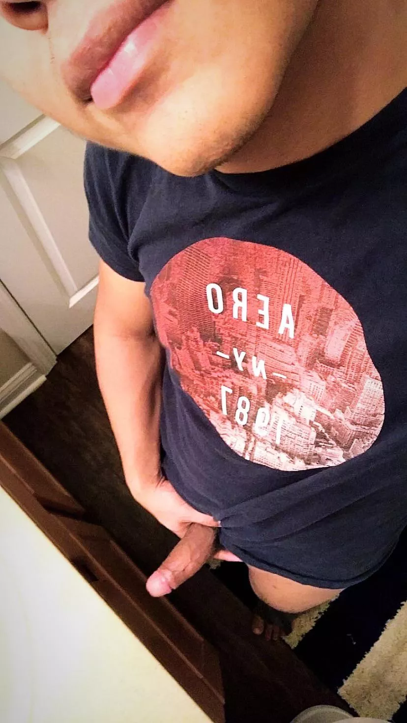 On your knees 😈 posted by 6_6i