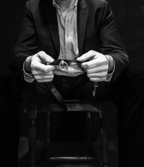 On your knees by HenrikK2411