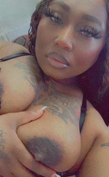 One hot ass mom 👅 by ItsAHotGirlThing