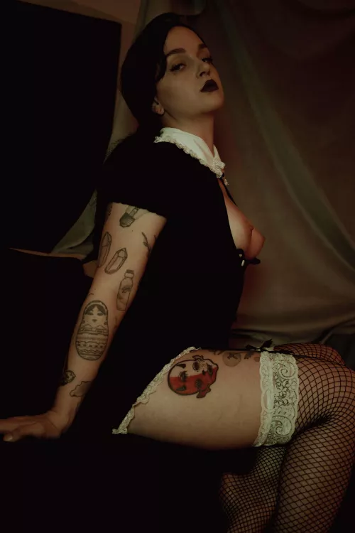 One last picture here before my phone dies 😅 Wednesday Addams was one of my fav looks I did this halloween season by flora_the_artist