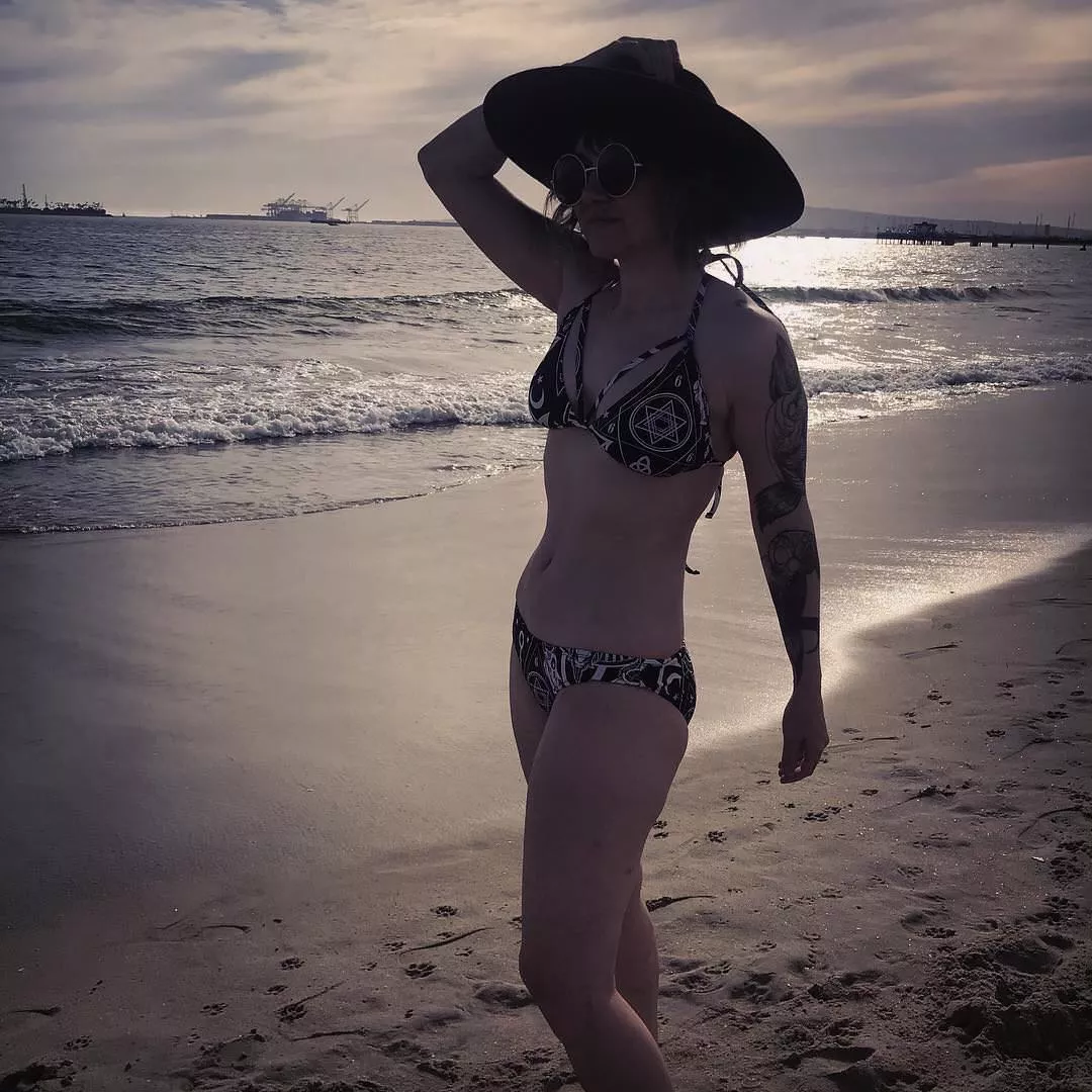 One more beach holly posted by ThrowawayMSS