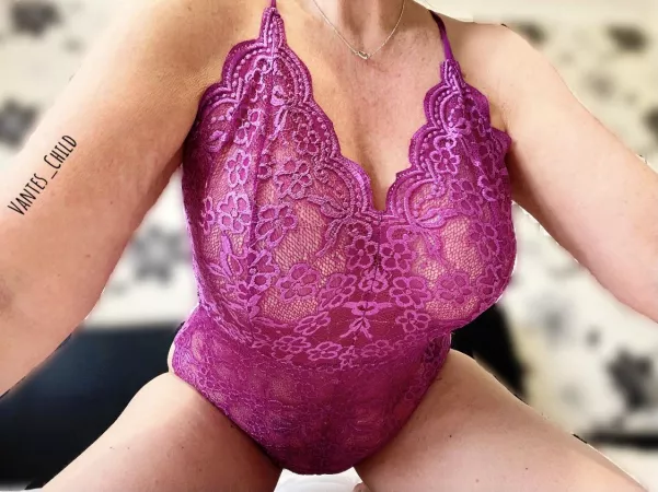 One more thing left to do on this Monday evening…can u guess what it is? (F)/48 by Vantes_Child