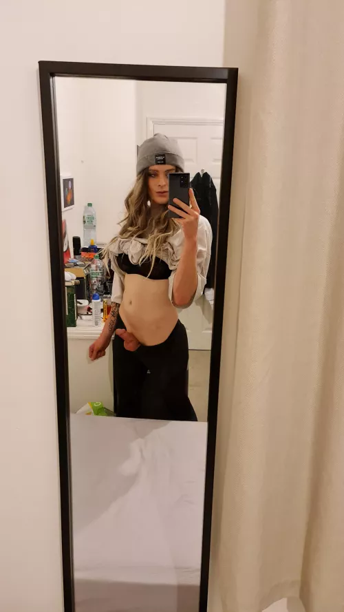 one night stands are my favourite past time 😋🤣 by laramcx