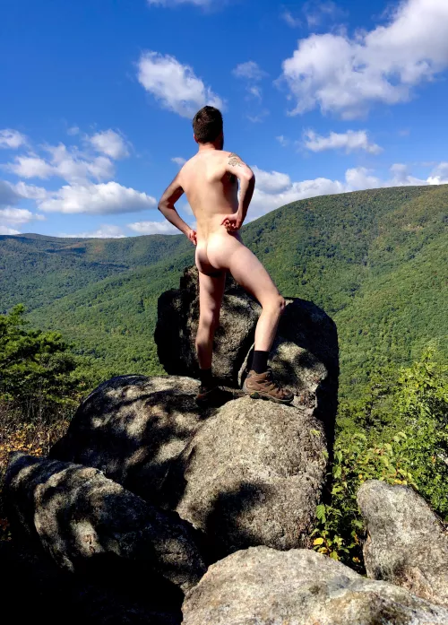 One of my favorite hikes in the Blue Ridge by cazzone_agitato