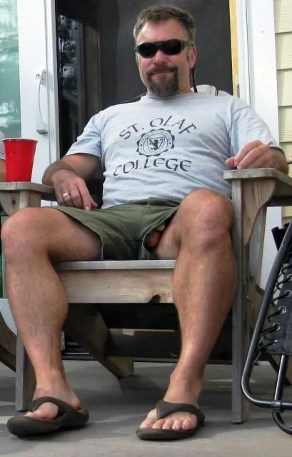 One of my favorite ways to see a man's dick. posted by rwg11