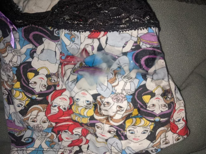 One whiff of my girlfriend's cousin's ass,and I was off to the races with her Disney Princess panties. by Kyle_Singer